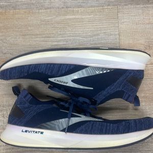 Brooks Levitate Running shoes men’s size 11.5